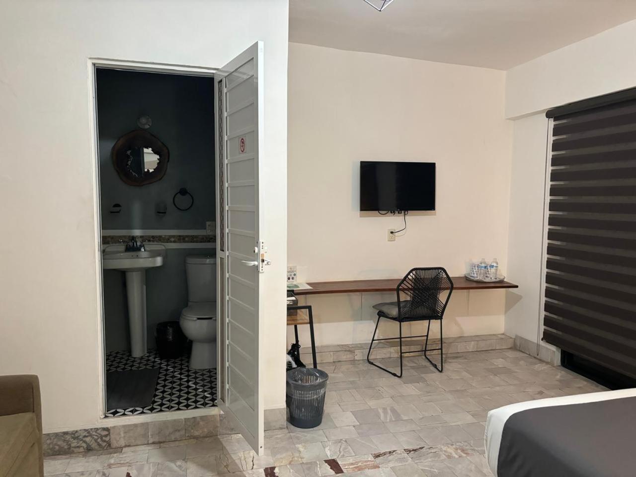 Hotel Boutique Ixaya بويرتو فالارتا الغرفة الصورة
